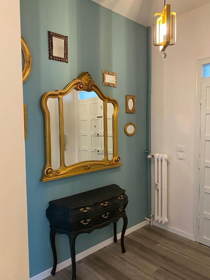 Aurora Flowers - Two Rooms And Free Parking Near Center And Train Station Modena Exterior foto